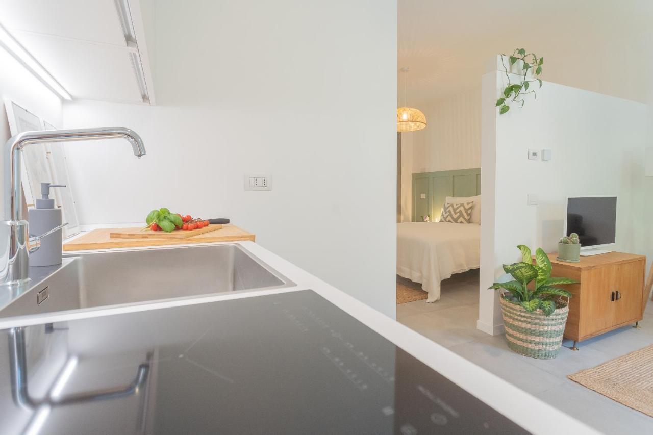 Ginepro & Salvia Apartments In Como By Rent All Комо Екстериор снимка
