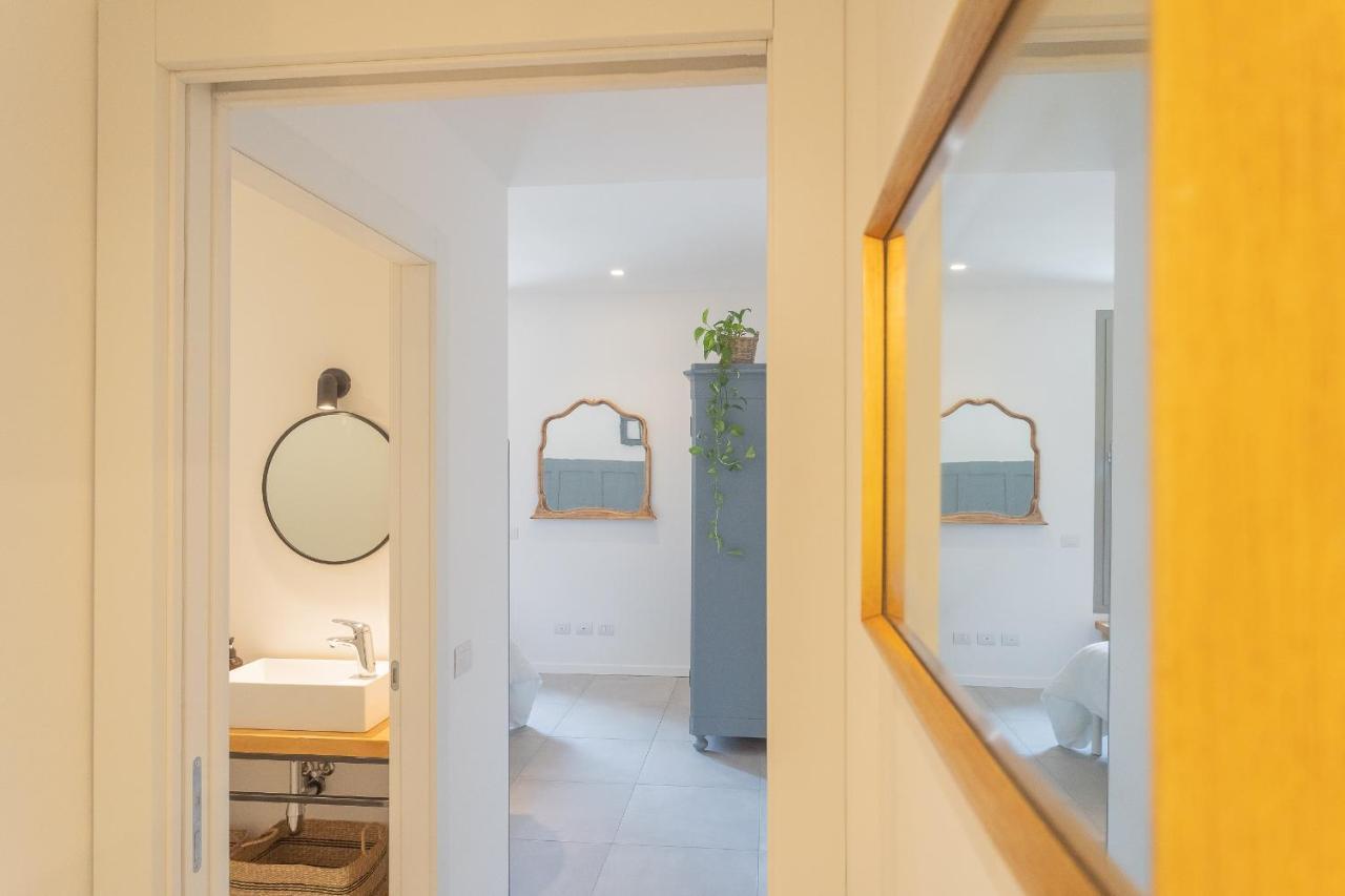 Ginepro & Salvia Apartments In Como By Rent All Комо Екстериор снимка