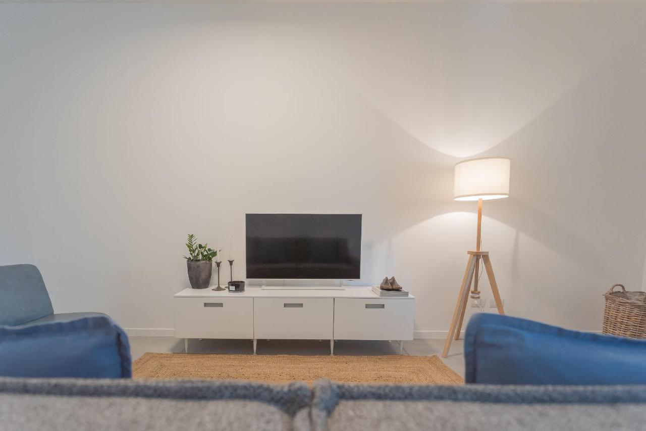 Ginepro & Salvia Apartments In Como By Rent All Комо Екстериор снимка